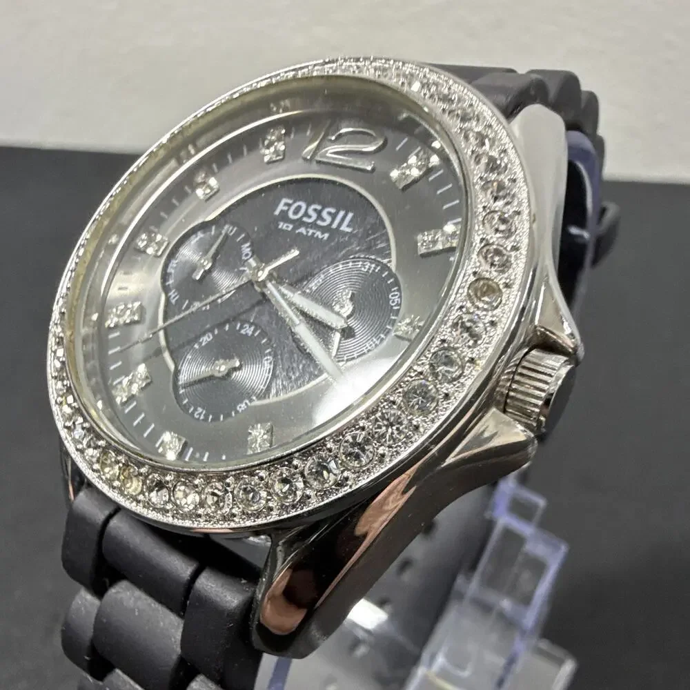 Fossil up auction